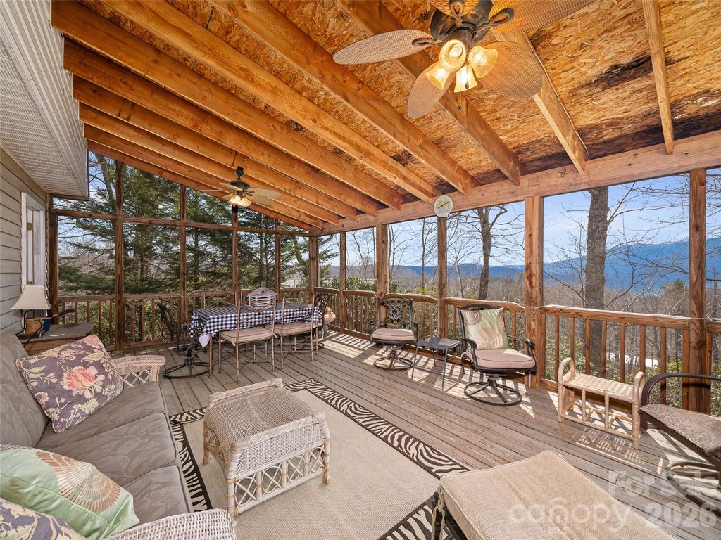 120 Wintergreen Patch Lane, Burnsville, NC 28714