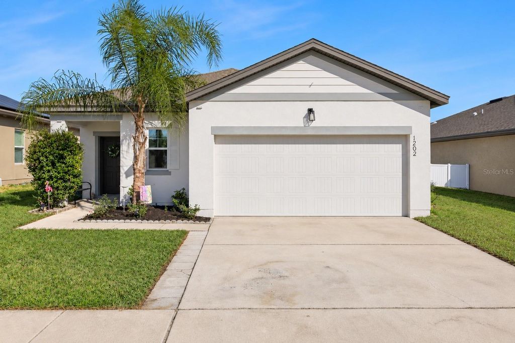 1202 LYCASTE DRIVE, Davenport, FL 33837