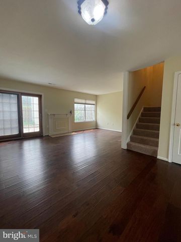 405 WINDSOR RIDGE CT, Fredericksburg, VA 22405