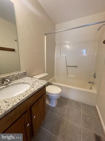 405 WINDSOR RIDGE CT, Fredericksburg, VA 22405