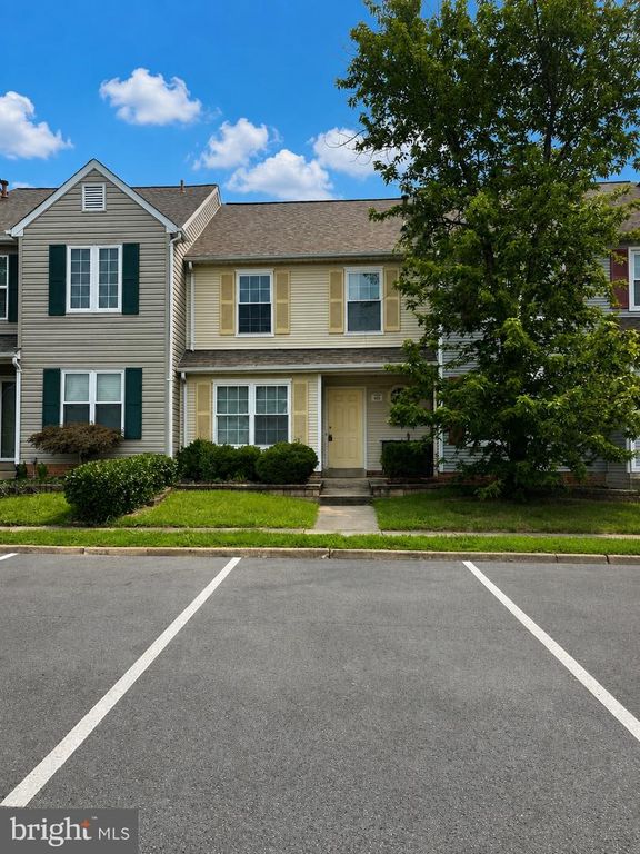 405 WINDSOR RIDGE CT, Fredericksburg, VA 22405