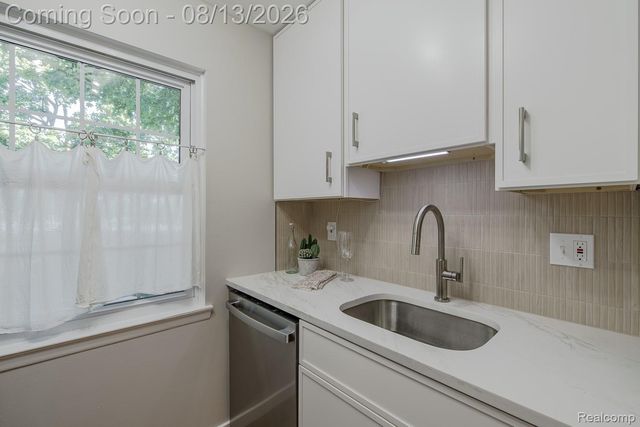 104 Lake Village Drive, Walled Lake, MI 48390