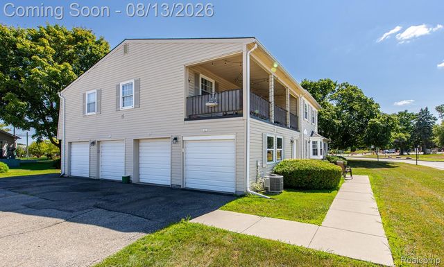 104 Lake Village Drive, Walled Lake, MI 48390