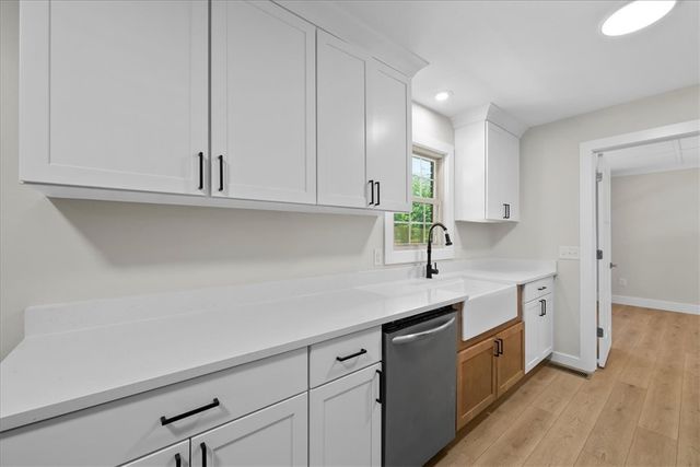 109 Lanford Drive, Seneca, SC 29672