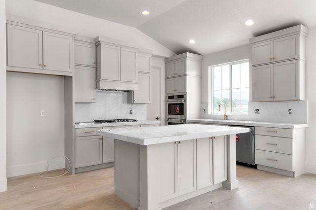 11718 S HALLS CREEK RD, Draper, UT 84020
