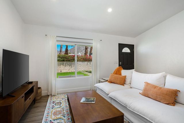 54621 Avenida Juarez, La Quinta, CA 92253