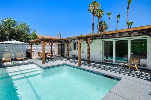 54621 Avenida Juarez, La Quinta, CA 92253