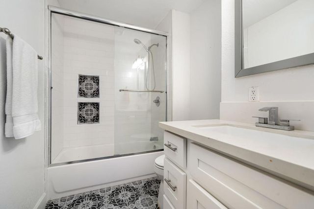 54621 Avenida Juarez, La Quinta, CA 92253