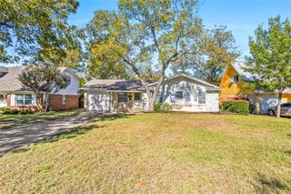 1723 Foster Drive, Arlington, TX 76012