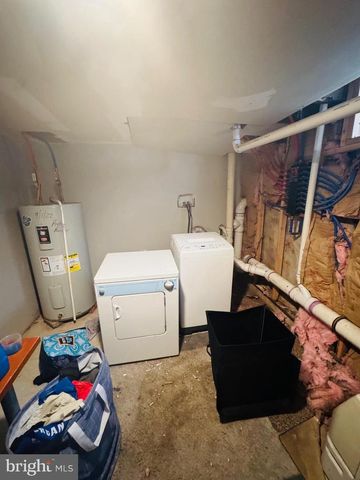 1524 FONTAIN ST, Philadelphia, PA 19121