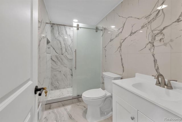 9498 Bassett Street, Livonia, MI 48150