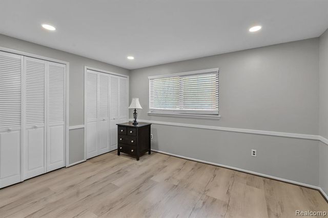 9498 Bassett Street, Livonia, MI 48150