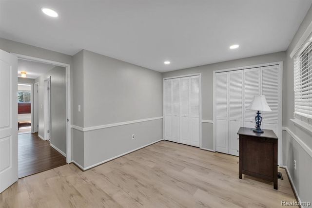 9498 Bassett Street, Livonia, MI 48150