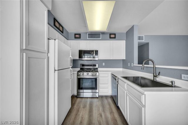 5222 Mandalay Springs Drive 201, Las Vegas, NV 89120