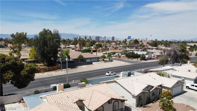 5222 Mandalay Springs Drive 201, Las Vegas, NV 89120