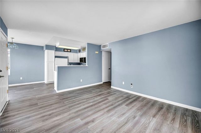 5222 Mandalay Springs Drive 201, Las Vegas, NV 89120