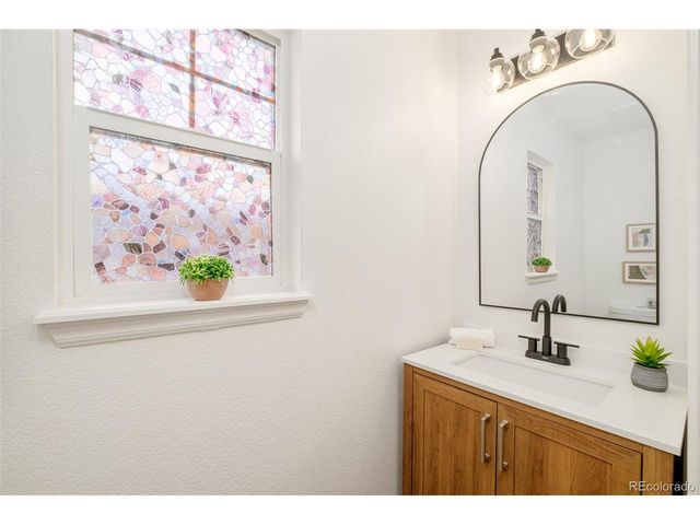 4955 S Elk St, Aurora, CO 80016