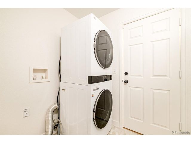 4955 S Elk St, Aurora, CO 80016