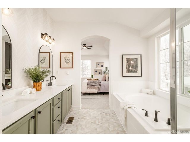 4955 S Elk St, Aurora, CO 80016