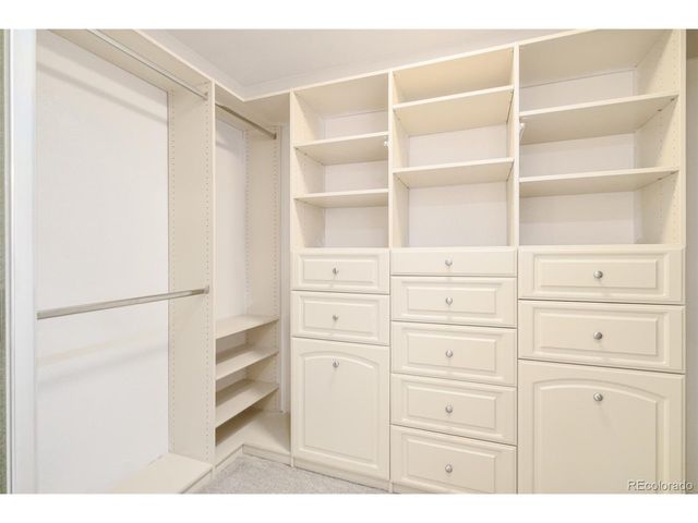 4955 S Elk St, Aurora, CO 80016