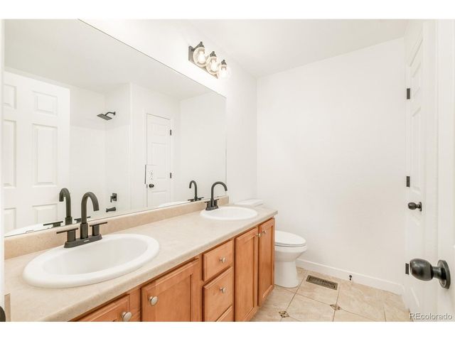 4955 S Elk St, Aurora, CO 80016