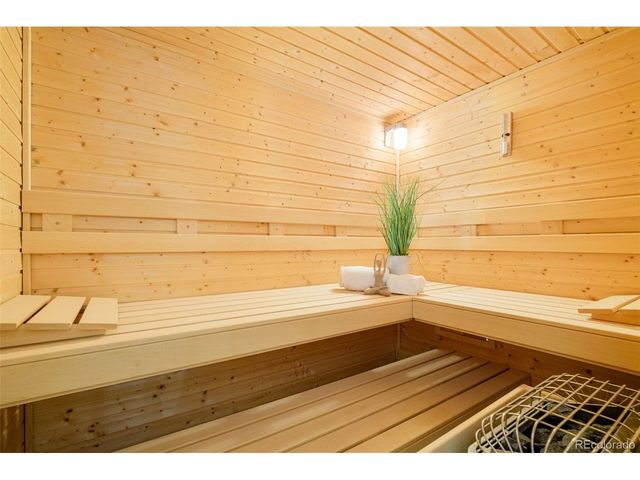 4955 S Elk St, Aurora, CO 80016