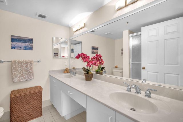 5842 Crystal Shores Drive 302, Boynton Beach, FL 33437