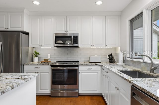 5 Fairlawn Ct, Hilton Head Island, SC 29926