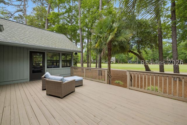 5 Fairlawn Ct, Hilton Head Island, SC 29926