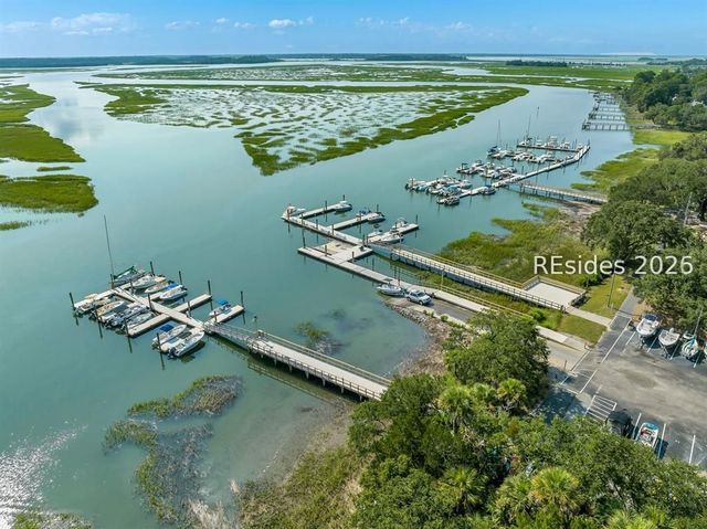 5 Fairlawn Ct, Hilton Head Island, SC 29926