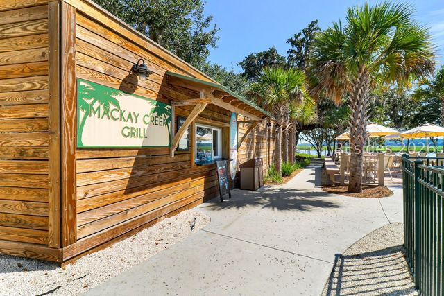5 Fairlawn Ct, Hilton Head Island, SC 29926