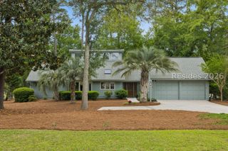 5 Fairlawn Ct, Hilton Head Island, SC 29926