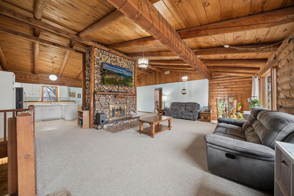 830 W Church Street, Belle Plaine, MN 56011 — photo 2