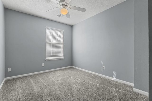 6020 NE Moonstone Drive, Lee's Summit, MO 64064