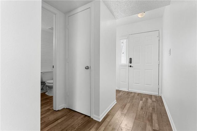 6020 NE Moonstone Drive, Lee's Summit, MO 64064