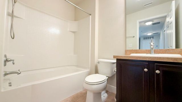 8639 TURNSTONE SHORE LANE, Riverview, FL 33578