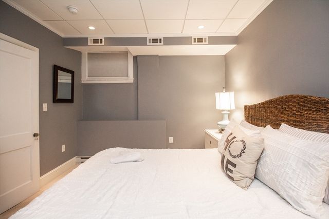 1253 Beacon St 4BB, Brookline, MA 02446