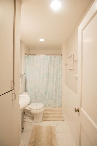 1253 Beacon St 4BB, Brookline, MA 02446