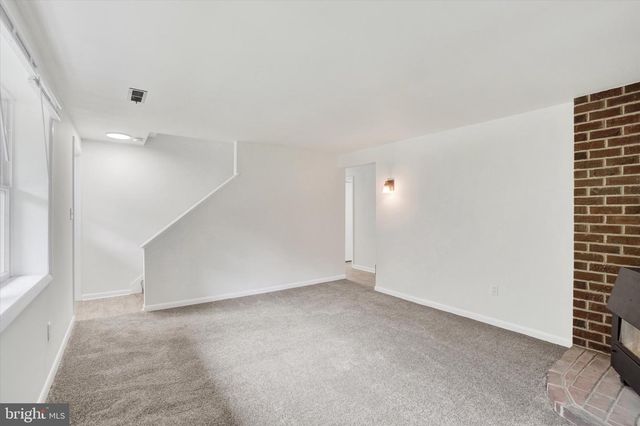 4865 FAKE RD, York, PA 17406