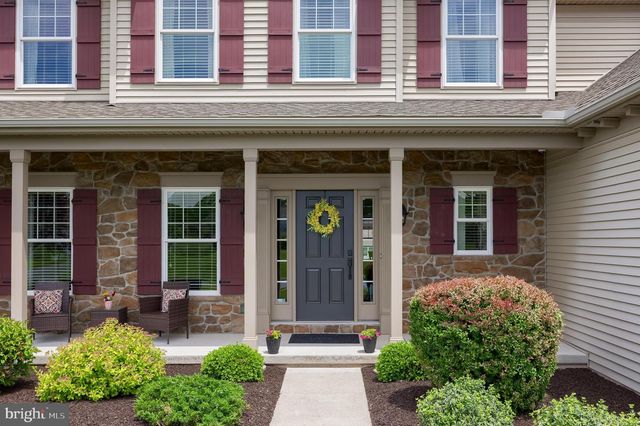 122 ROYAL HORSE WAY, Reinholds, PA 17569