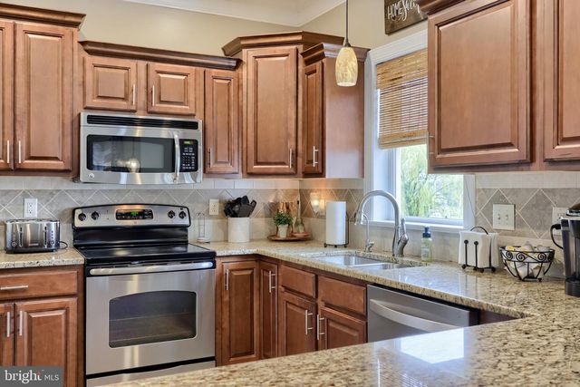 122 ROYAL HORSE WAY, Reinholds, PA 17569