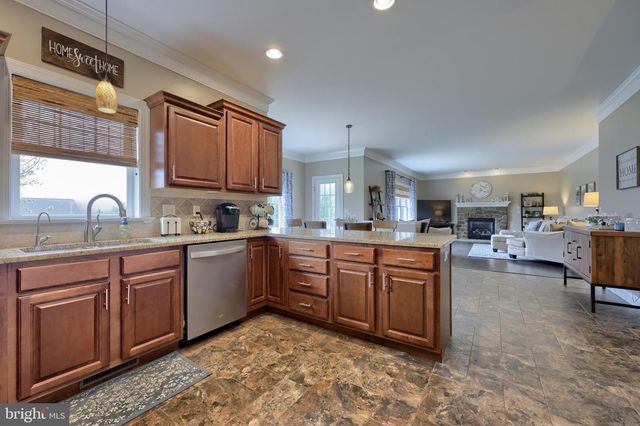 122 ROYAL HORSE WAY, Reinholds, PA 17569