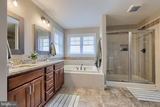 122 ROYAL HORSE WAY, Reinholds, PA 17569