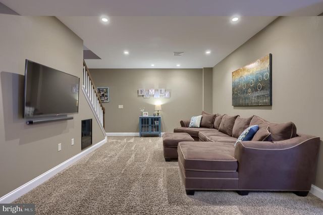 122 ROYAL HORSE WAY, Reinholds, PA 17569