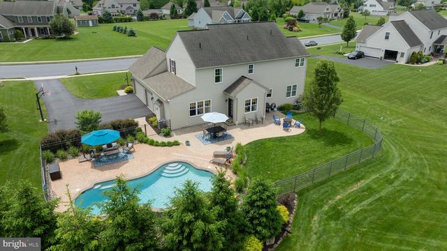 122 ROYAL HORSE WAY, Reinholds, PA 17569