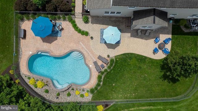 122 ROYAL HORSE WAY, Reinholds, PA 17569