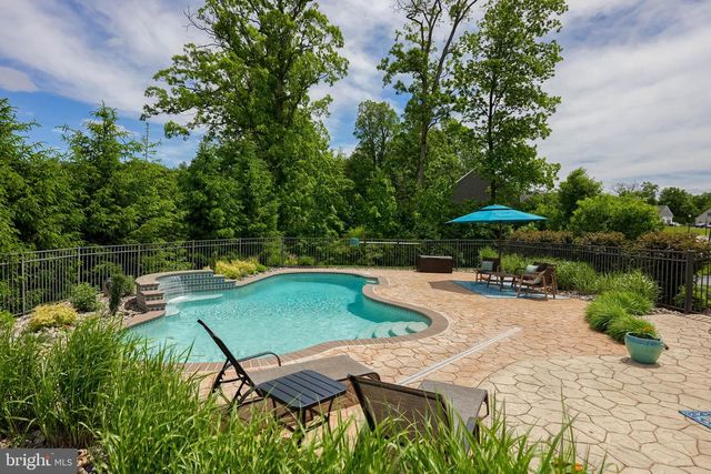 122 ROYAL HORSE WAY, Reinholds, PA 17569