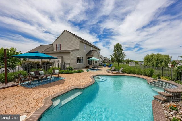 122 ROYAL HORSE WAY, Reinholds, PA 17569
