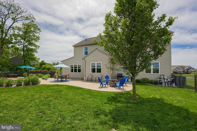 122 ROYAL HORSE WAY, Reinholds, PA 17569