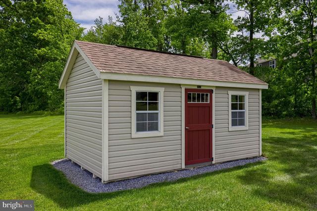 122 ROYAL HORSE WAY, Reinholds, PA 17569